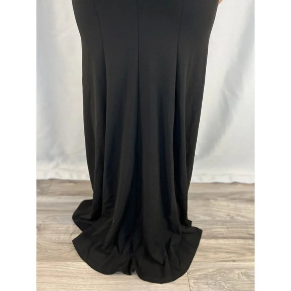 NWT Windsor Black Gold Lace V-NeckFormal Gown $135 - Picture 11 of 14